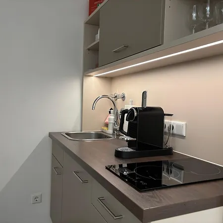 Loft - Naehe Hautbahnhof - Urbane Umgebung - Kueche Appartement *