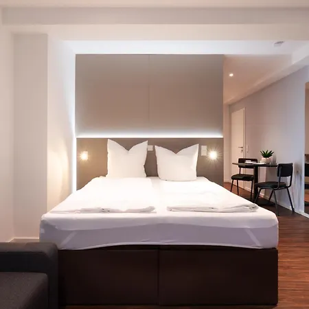 Appartement Loft - Naehe Hautbahnhof - Urbane Umgebung - Kueche