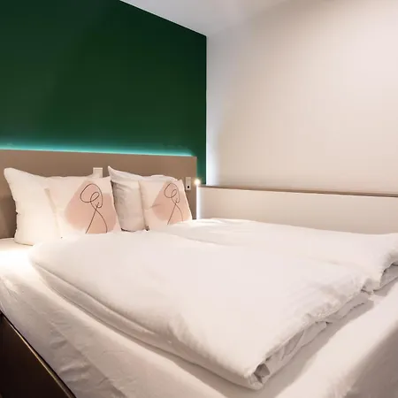 Appartement Loft - Naehe Hautbahnhof - Urbane Umgebung - Kueche