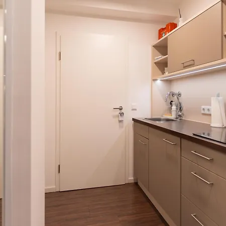 Appartement Loft - Naehe Hautbahnhof - Urbane Umgebung - Kueche