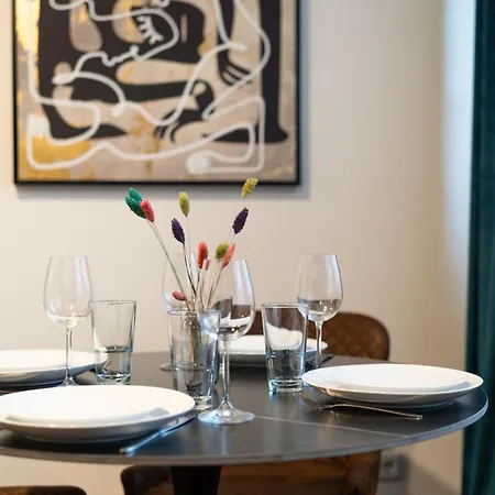 Loft - Naehe Hautbahnhof - Urbane Umgebung - Kueche Appartement